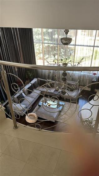 Casă individuală cu 6 camere cu Piscina în Pipera
