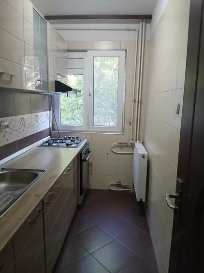 Apartament cu 2 camere nedecomandat în Republicii
