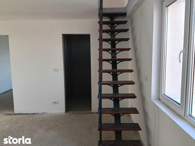 Casă cu 5 camere cu Teren 800 Mp în Remetea Mare