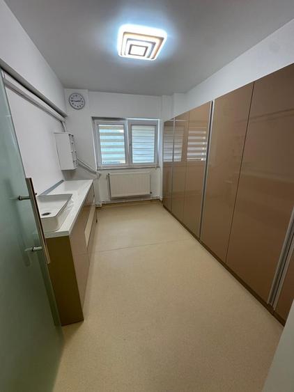 Apartament decomandat în Costin Georgian