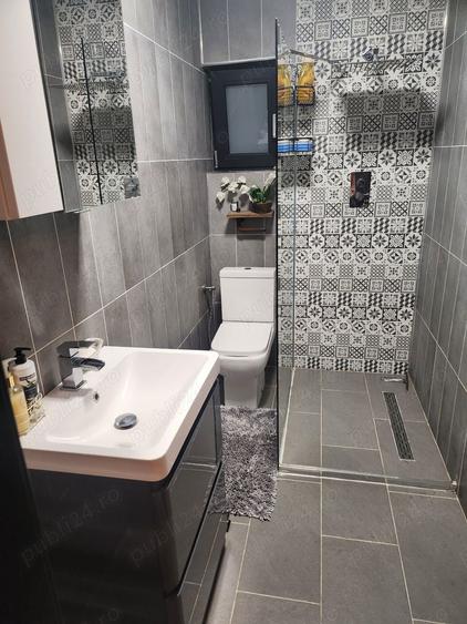 Casă cu 5 camere cu Teren 422 Mp în Bascov