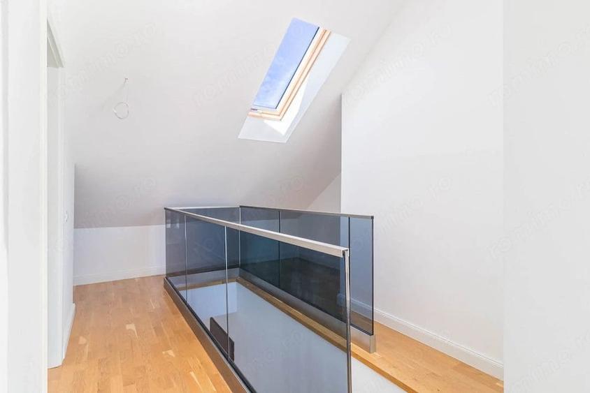 Apartament cu 4 camere decomandat în Sisești
