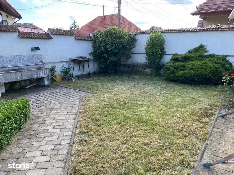 Casă cu 3 camere cu Teren 800 Mp în Central