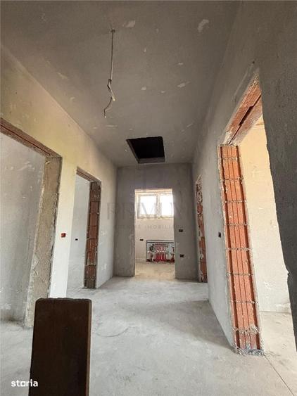 Casă cu 4 camere în Moșnița Nouă
