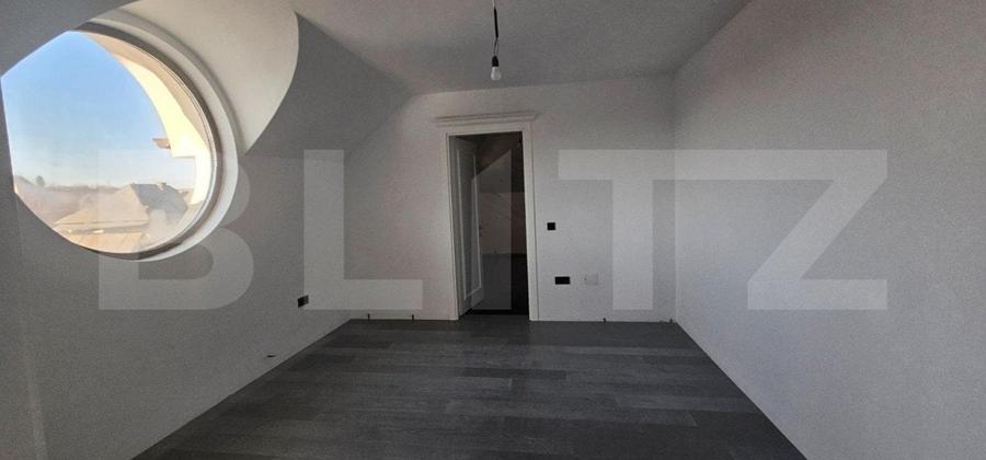 Casă individuală cu 5 camere cu Garaj în Exterior Nord