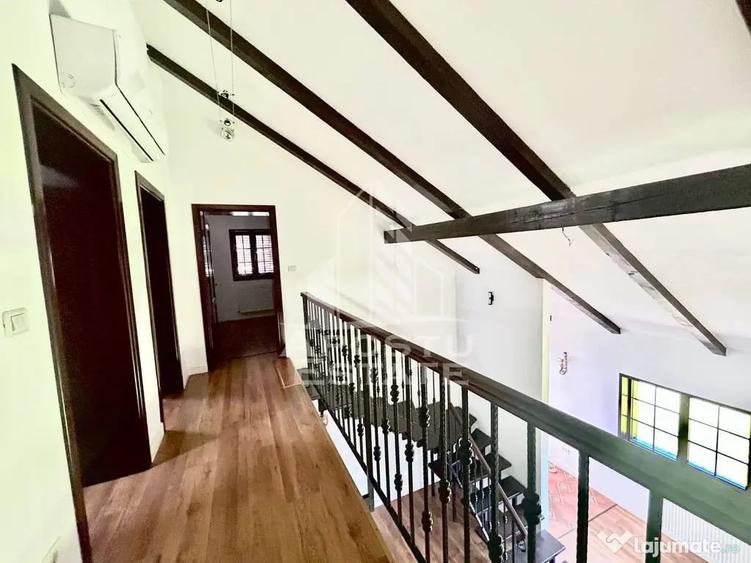 Casă cu 5 camere cu Teren 500 Mp în Sânmihaiu Român