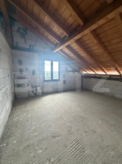 Casa de vanzare, 315 mp, 6 ari teren, 38 m front stradal, zona Plopeni - 5