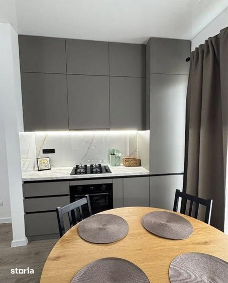 Apartament cu 2 camere semidecomandat, mobilat în Eminescu