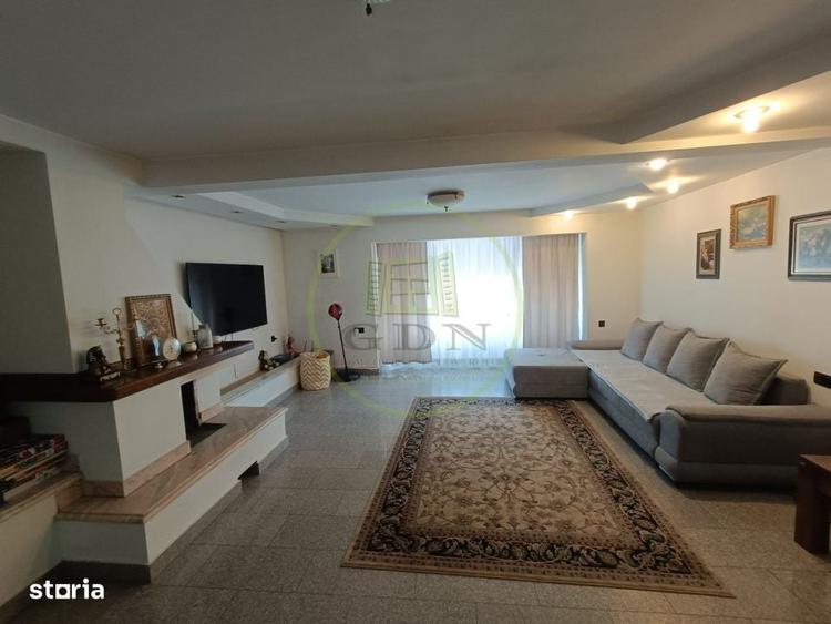 Casă cu 4 camere în Central