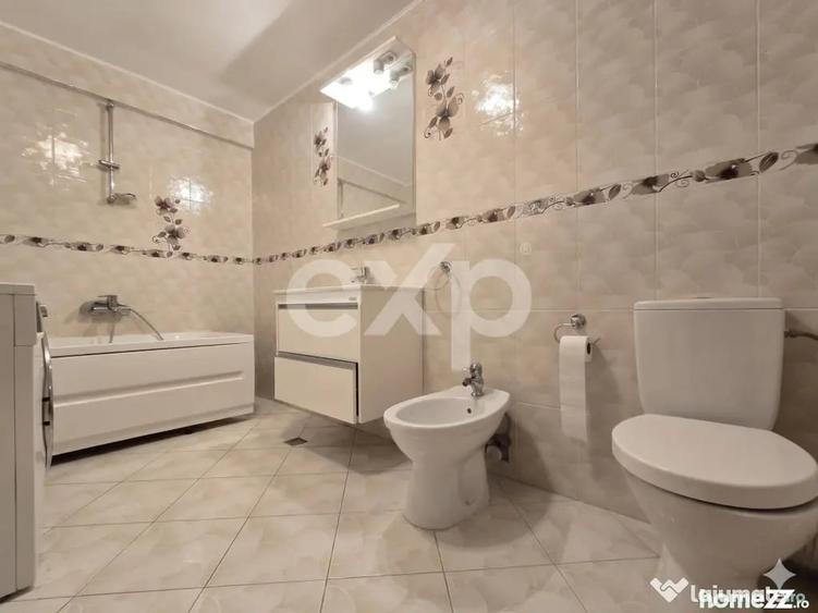 Apartament cu 4 camere decomandat în Florești