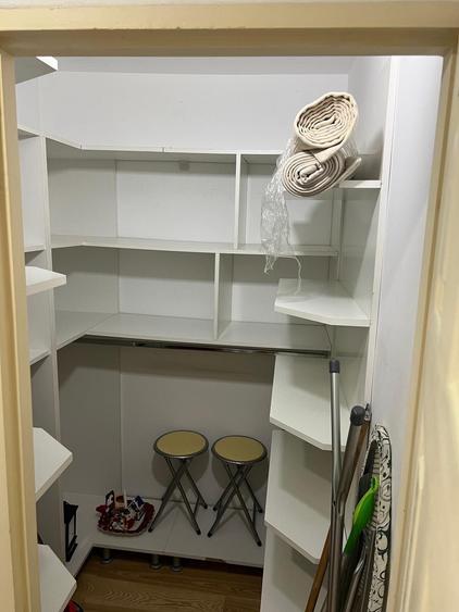 Apartament cu 3 camere decomandat în Liliacului