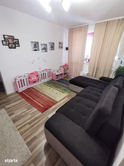 Apartament cu 2 camere semidecomandat în Berceni