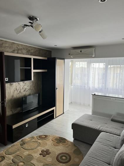Apartament cu 2 camere semidecomandat în Valea Rosie