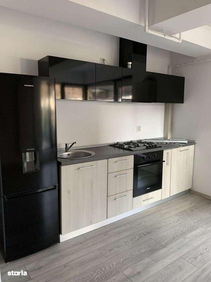 Apartament cu 3 camere, mobilat în Calea Călărașilor