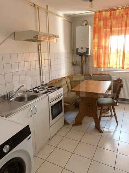 Apartament cu 2 camere decomandat, mobilat în Mircea cel Bătrân