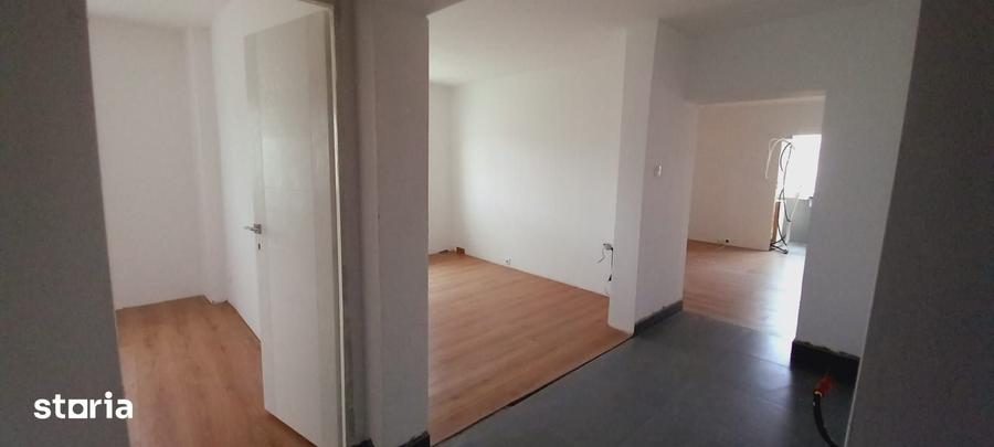 Apartament cu 2 camere, chiar in centrul ora?ului! - 1