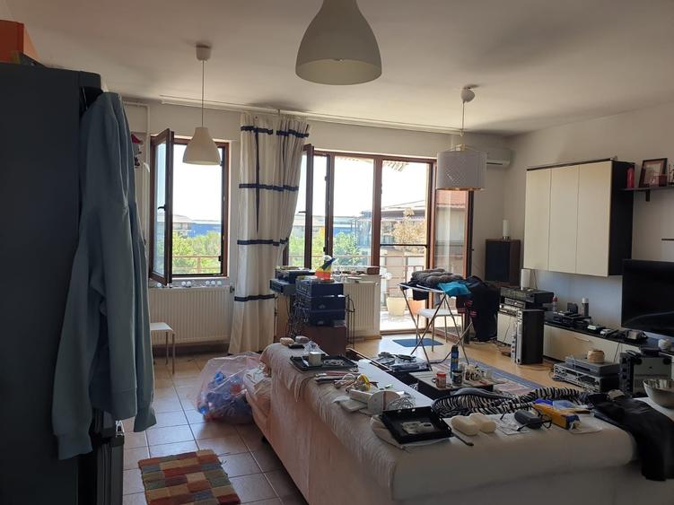 Apartament cu 2 camere semidecomandat în Central