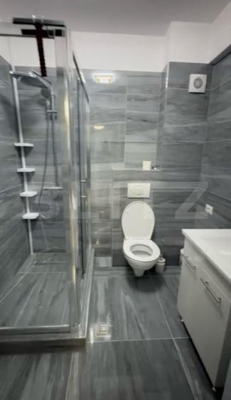 Apartament cu 3 camere decomandat, mobilat în Exterior Vest