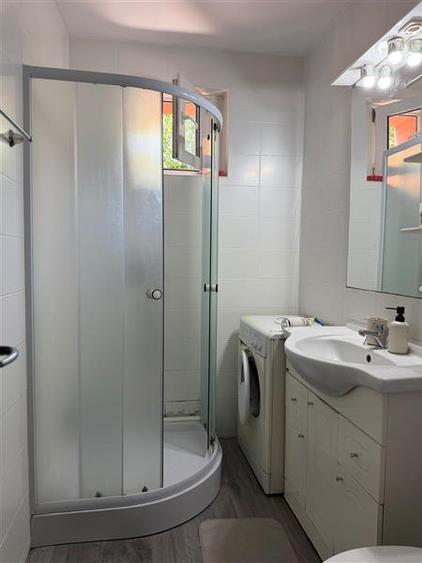 Apartament cu 2 camere semidecomandat în Cornișa