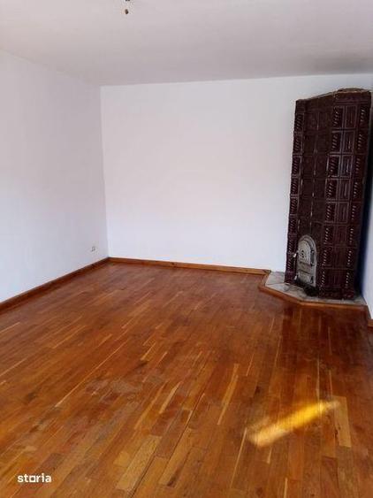 Apartament cu 4 camere în Central