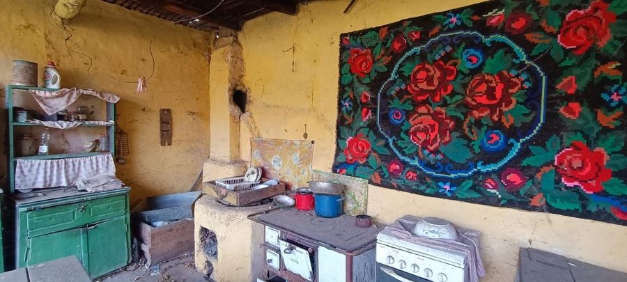 Casă individuală cu 4 camere cu Canalizare în Șiria