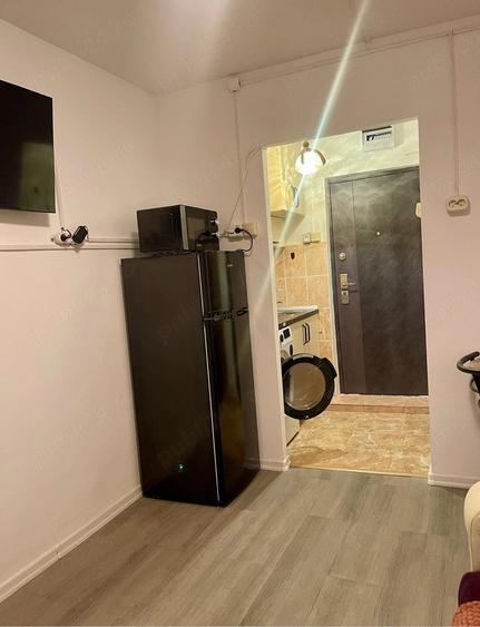 Garsonieră decomandată în Lipovei
