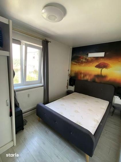 Apartament cu 2 camere semidecomandat în Petrișor