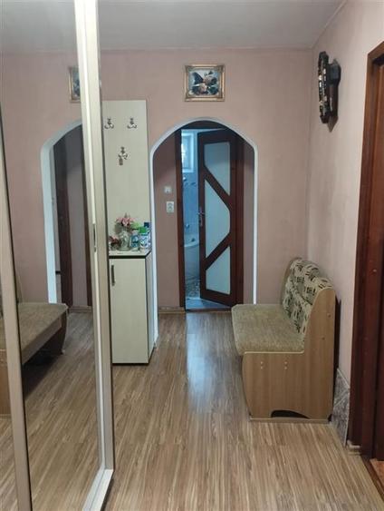 Apartament cu 3 camere decomandat, mobilat în Bistrița Lac