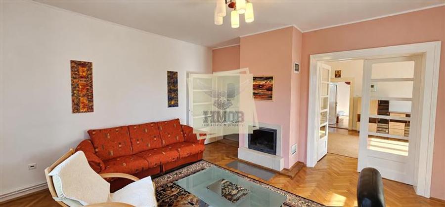 Apartament cu 4 camere circular, mobilat în Sub Arini