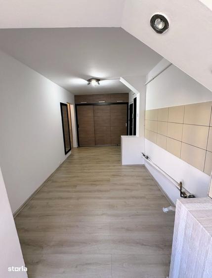 Apartament 1 Mai Decomandat et 1/4 s: 52mp - 1
