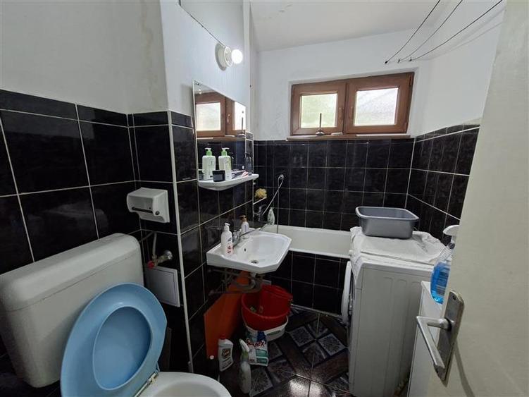 Apartament cu 2 camere semidecomandat în Orizont