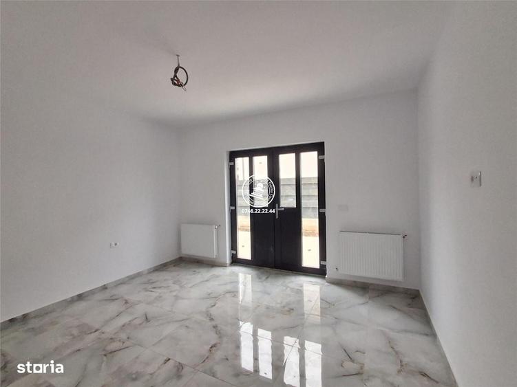 Casă cu 4 camere cu Teren 500 Mp în Valea Lupului