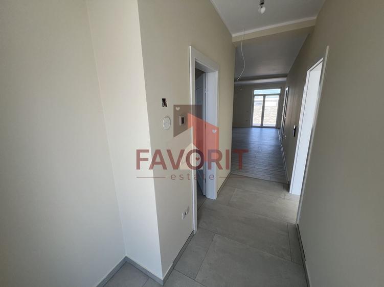 Duplex cu 3 camere cu Canalizare în Bucovăț (Remetea Mare)