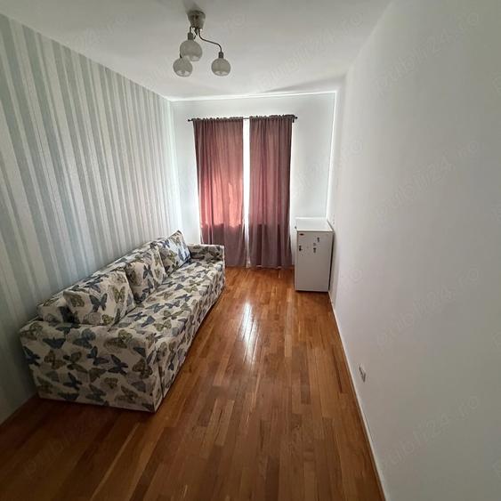 Apartament cu 3 camere decomandat în Chiajna