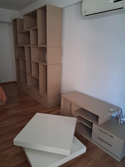 Garsonieră semidecomandată, mobilată în Unirii