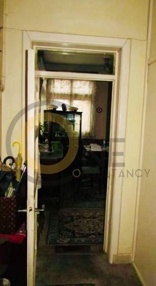 Apartament cu 3 camere semidecomandat în Capitale