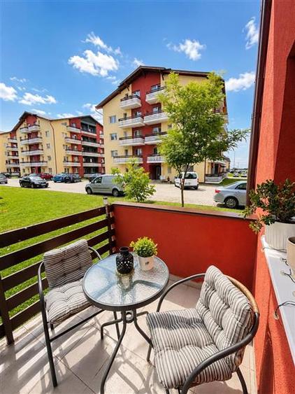 Apartament cu 2 camere decomandat, mobilat în Exterior Est