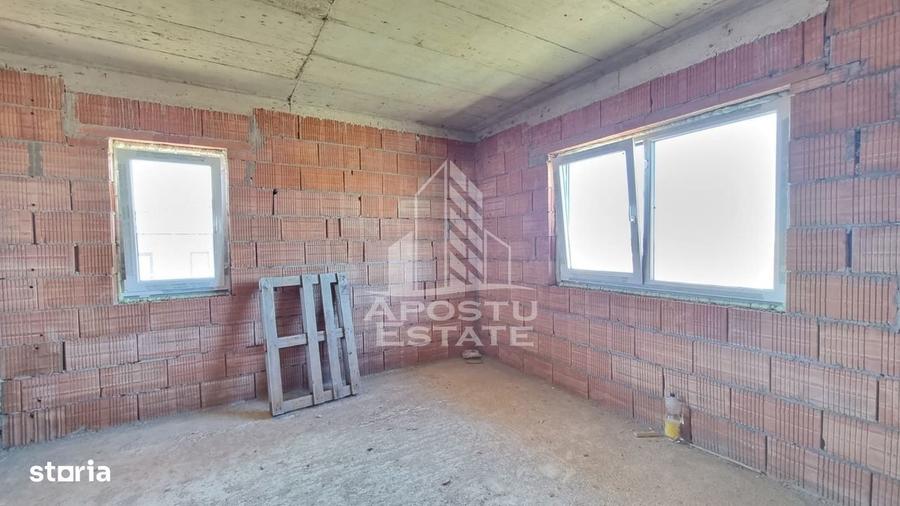 Casă cu 4 camere cu Teren 507 Mp în Giarmata