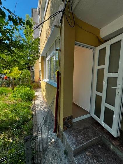 Spațiu comercial, de 34 mp, în