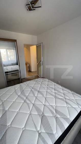 Apartament cu 3 camere decomandat, mobilat în Central