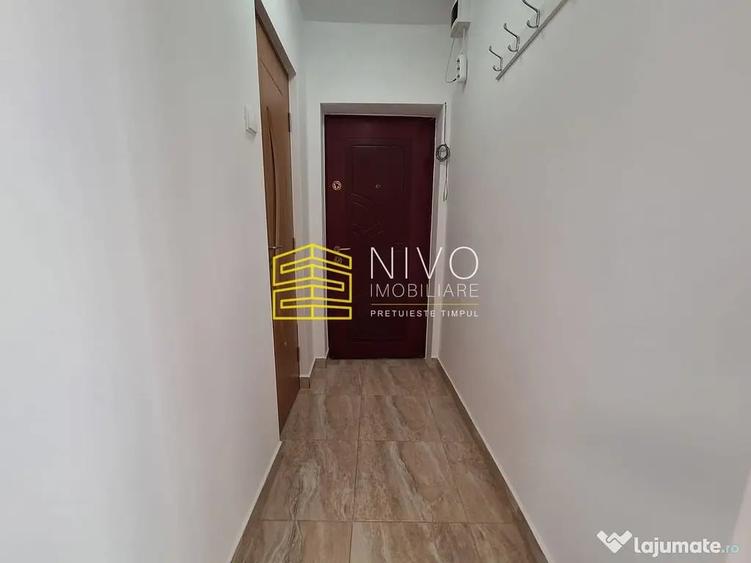 Apartament cu 3 camere semidecomandat în Ady
