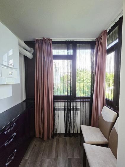 Apartament cu 2 camere decomandat în Micro 17