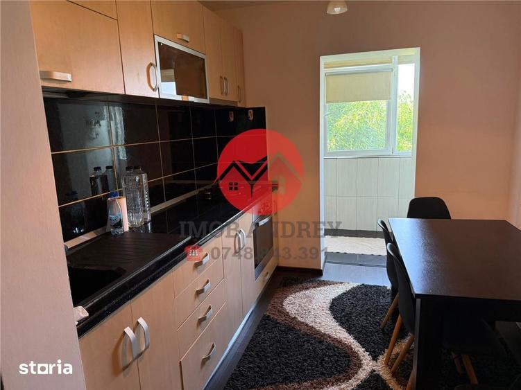 Apartament cu 2 camere decomandat în E3