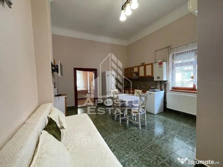 Apartament cu 2 camere semidecomandat în Ultracentral