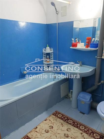 Apartament cu 3 camere în Unirii Sud