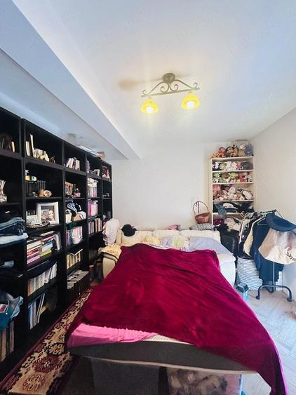 Casă cu 4 camere cu Teren 239 Mp în Central