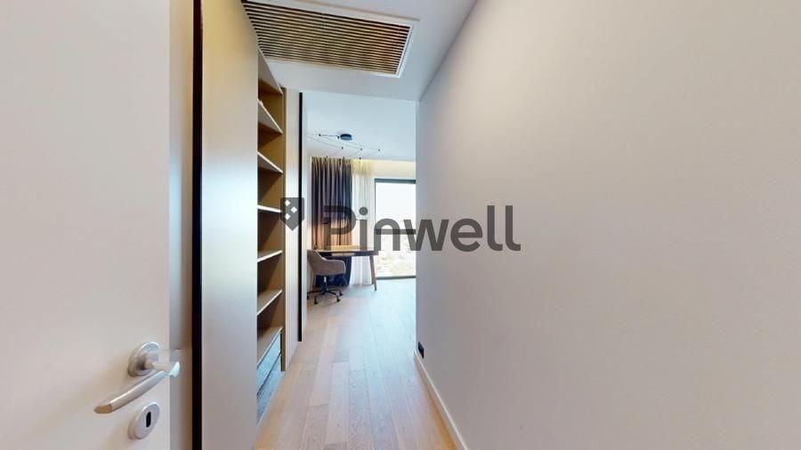 Apartament cu 3 camere decomandat în Herăstrău