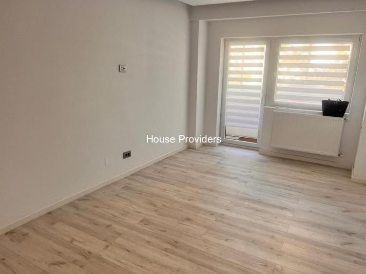 Apartament cu 3 camere, mobilat în Decebal