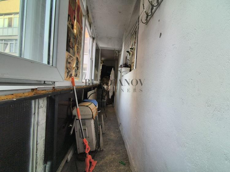 Apartament cu 3 camere decomandat în Doamna Ghica