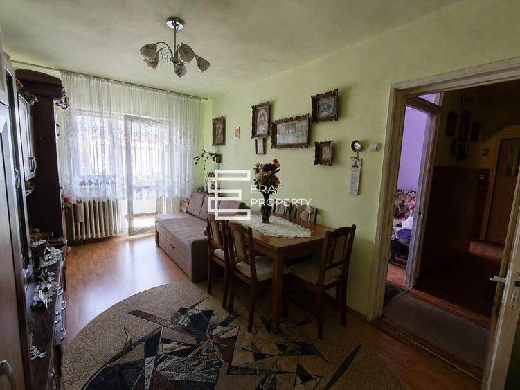 Apartament cu 2 camere decomandat în Valea Aurie